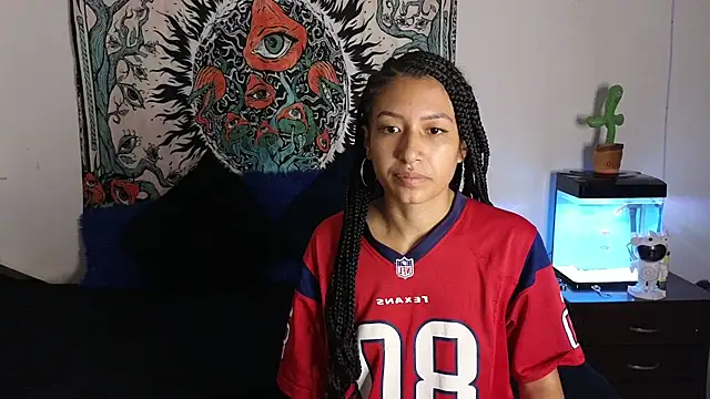 Snapshot of tony_and_sophia chatting on 02-28-26, 11:00 tony and sophia online show from 02-28-26, 11:00