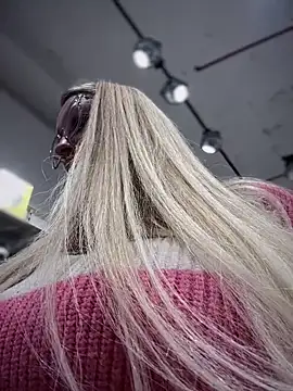 Teya moon  online show from 02-19-25, 12:11