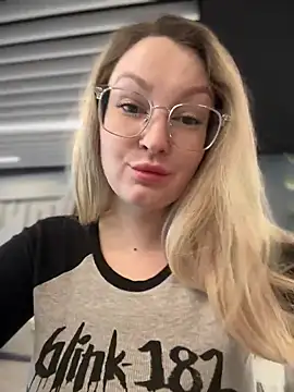 Teya moon  online show from 02-20-25, 11:31