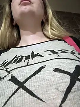 Teya moon  online show from 03-13-25, 01:50