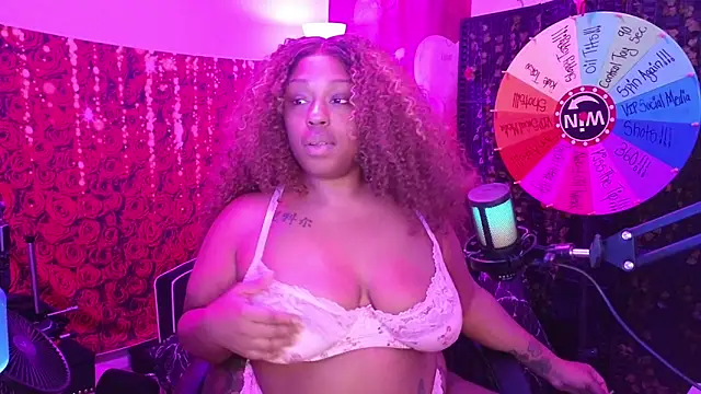 Snapshot of cheriserozequeen chatting on 06-23-26, 01:31 cheriserozequeen online show from 06-23-26, 01:31