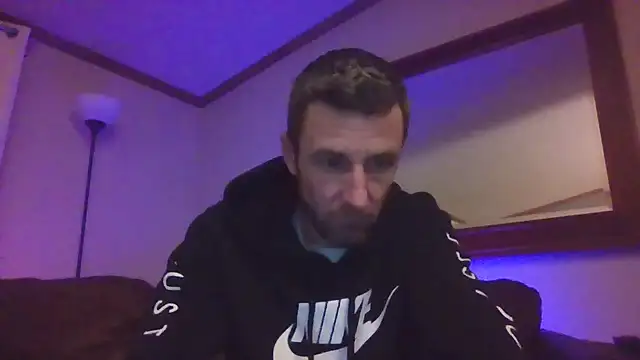 Snapshot of HungStud4You chatting on 01-20-25, 04:10 HungStud4You online show from 01-20-25, 04:10