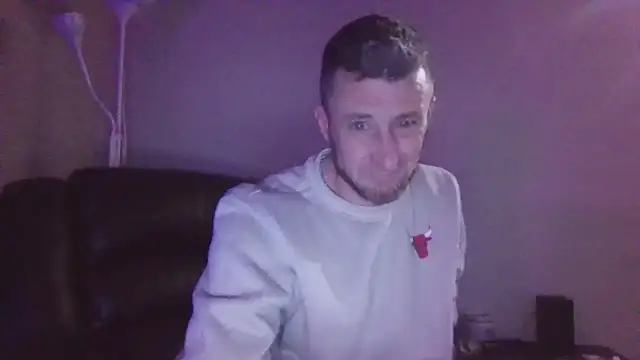 Snapshot of HungStud4You chatting on 02-19-25, 08:44 HungStud4You online show from 02-19-25, 08:44