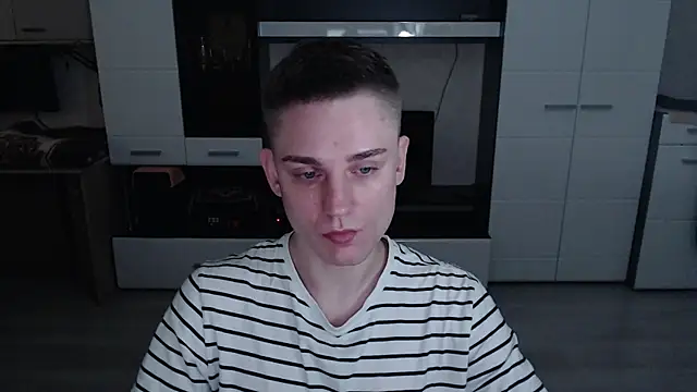 angryzan online show from 10-24-25, 05:15