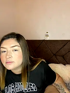 Sofia Queen17 online show from 09-14-25, 10:47