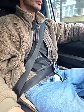 Zeefy online show from 04-15-26, 02:46