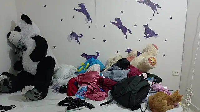 Snapshot of ladydeathz chatting on 11-03-25, 04:03 ladydeathz online show from 11-03-25, 04:03