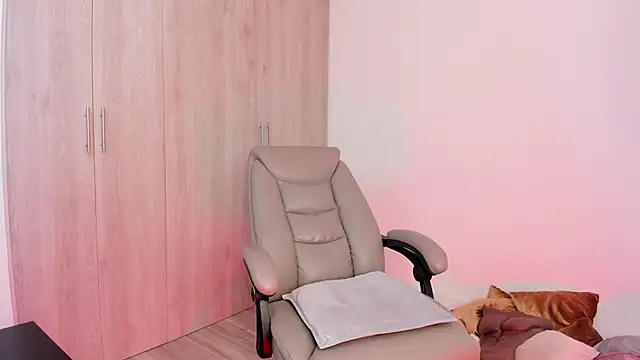  miamadison online show from 09-30-25, 02:05