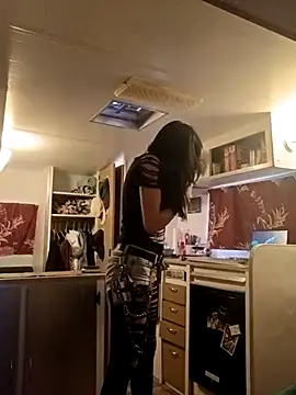 whitetrashdirtyslut online show from 11-15-25, 10:59