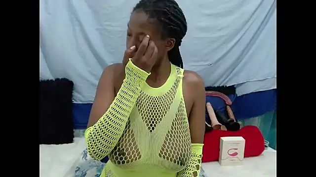 chocolatemix44 online show from 04-12-26, 06:24