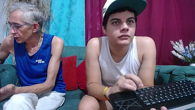 Leon hot X online show from 01-10-25, 08:48