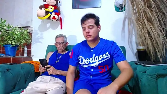 Leon hot X online show from 02-22-25, 09:26