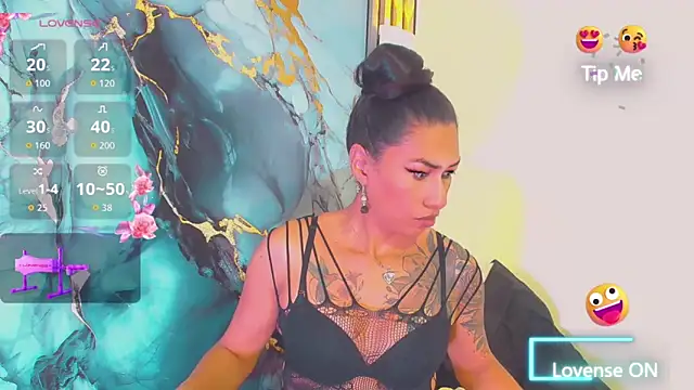 khiara moretti online show from 03-05-26, 12:01