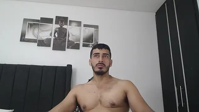 Snapshot of muscle_ares chatting on 01-21-25, 12:07 muscle ares online show from 01-21-25, 12:07