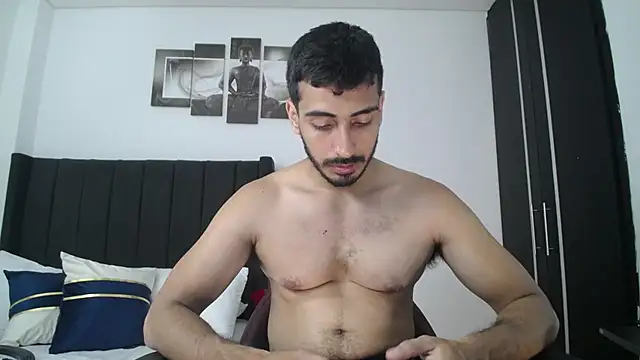 Snapshot of muscle_ares chatting on 01-26-25, 03:58 muscle ares online show from 01-26-25, 03:58