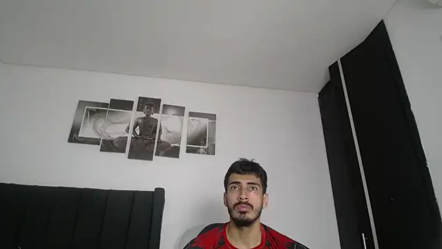 Snapshot of muscle_ares chatting on 02-25-25, 12:13 muscle ares online show from 02-25-25, 12:13