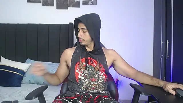 Snapshot of muscle_ares chatting on 02-26-25, 11:30 muscle ares online show from 02-26-25, 11:30