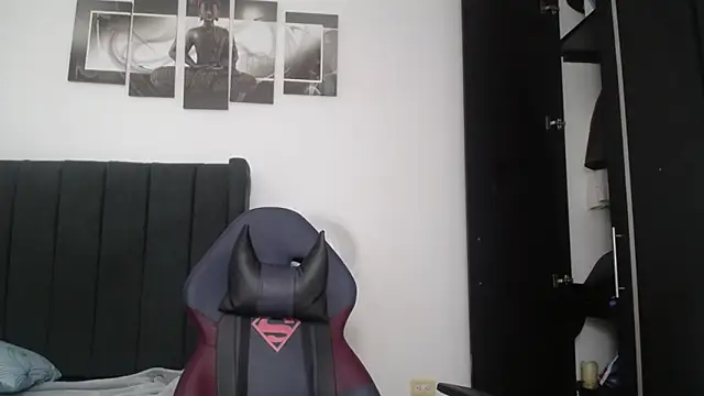 Snapshot of muscle_ares chatting on 02-27-25, 10:37 muscle ares online show from 02-27-25, 10:37