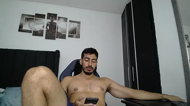 Snapshot of muscle_ares chatting on 03-15-25, 12:45 muscle ares online show from 03-15-25, 12:45