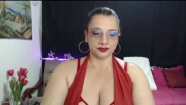Snapshot of Aleja_Gonzales chatting on 06-16-26, 11:29 Aleja Gonzales online show from 06-16-26, 11:29