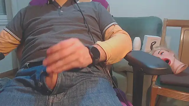 Snapshot of master4subslut chatting on 02-23-25, 05:34 master4subslut online show from 02-23-25, 05:34