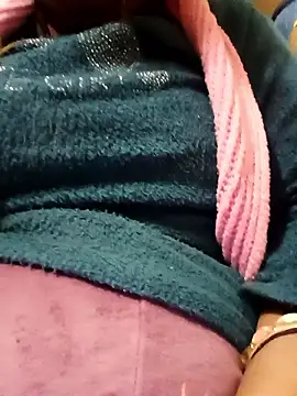 Shoni   online show from 12-18-25, 04:02