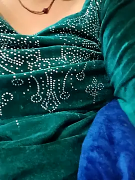 Shoni   online show from 12-20-25, 04:58