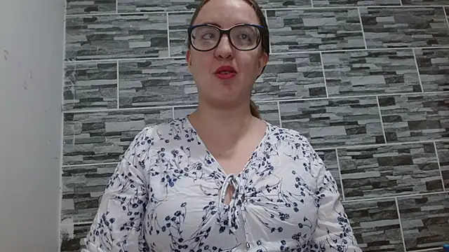 Snapshot of Venus_Santana chatting on 05-02-26, 04:56 Venus Santana online show from 05-02-26, 04:56