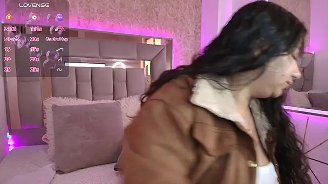 Snapshot of Miaa_Smiith1 chatting on 01-08-25, 11:43 Miaa Smiith1 online show from 01-08-25, 11:43