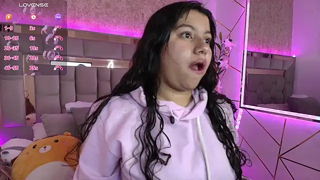 Snapshot of Miaa_Smiith1 chatting on 01-19-25, 03:18 Miaa Smiith1 online show from 01-19-25, 03:18