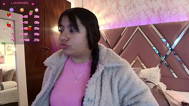 Snapshot of Miaa_Smiith1 chatting on 02-05-25, 12:06 Miaa Smiith1 online show from 02-05-25, 12:06