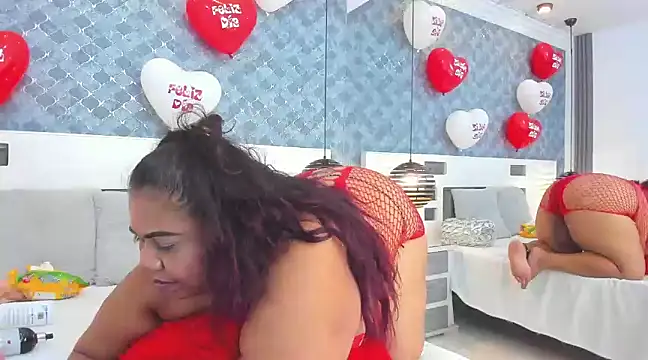 Snapshot of AshleyGrahams chatting on 02-15-25, 01:10 AshleyGrahams online show from 02-15-25, 01:10