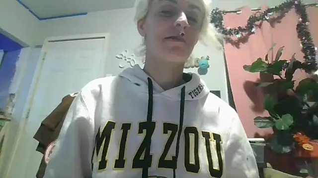 watermellonpussy online show from 02-24-26, 06:00