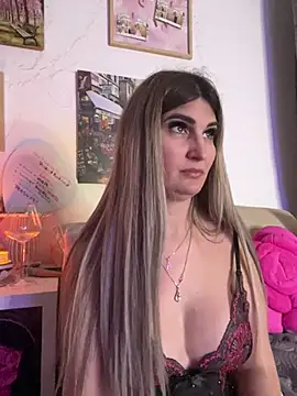 EvelynFrances online show from 02-19-25, 06:54