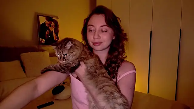 Snapshot of DanielaWisse chatting on 06-12-26, 08:41 DanielaWisse online show from 06-12-26, 08:41