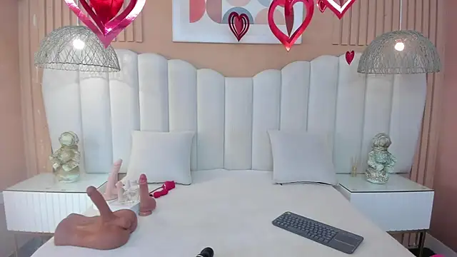 Snapshot of Sara_Vanegas chatting on 02-13-26, 11:39 Sara Vanegas online show from 02-13-26, 11:39