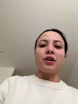 Snapshot of Megan_Rodrigo chatting on 06-23-26, 02:37 Megan Rodrigo online show from 06-23-26, 02:37