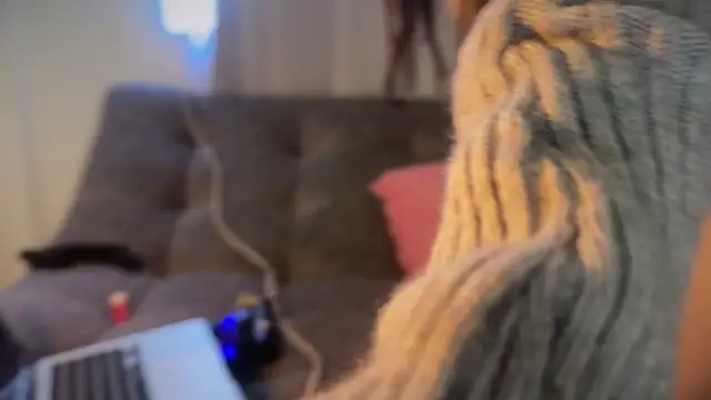 Roxanne 08 online show from 02-20-26, 06:08