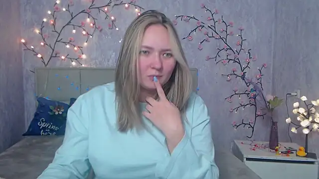 Snapshot of SallyVerda chatting on 04-30-26, 06:25 SallyVerda online show from 04-30-26, 06:25