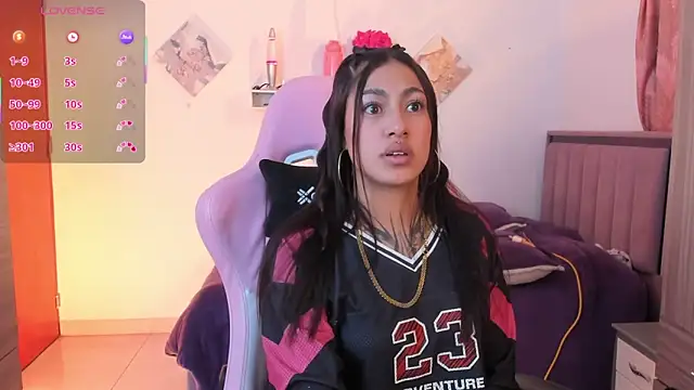 Snapshot of Kayla_foxxy chatting on 06-15-26, 04:15 Kayla foxxy online show from 06-15-26, 04:15