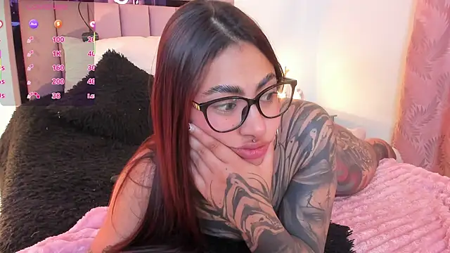 Snapshot of Kayla_foxxy chatting on 07-14-26, 02:05 Kayla foxxy online show from 07-14-26, 02:05
