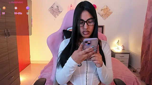 Snapshot of Kayla_foxxy chatting on 07-16-26, 11:11 Kayla foxxy online show from 07-16-26, 11:11