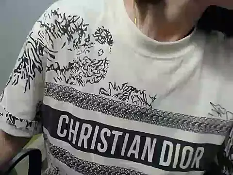 Love bug15 online show from 01-22-25, 02:26