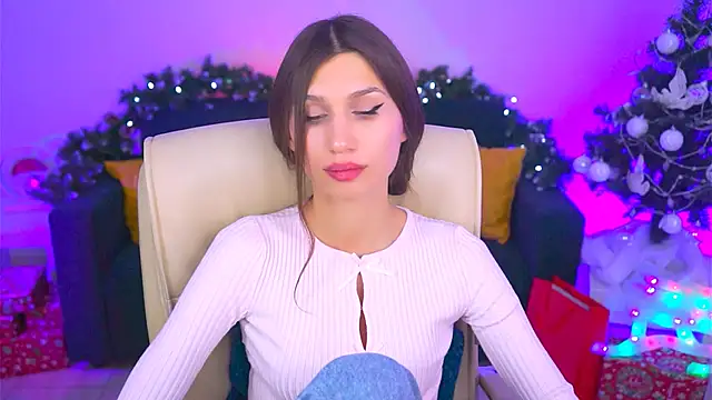 Snapshot of MollyPerry chatting on 12-08-24, 03:13 MollyPerry online show from 12-08-24, 03:13