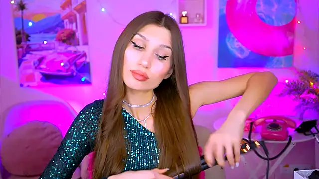 Snapshot of MollyPerry chatting on 12-25-24, 04:11 MollyPerry online show from 12-25-24, 04:11