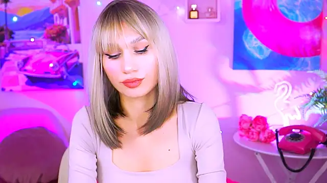 Snapshot of MollyPerry chatting on 01-05-25, 04:06 MollyPerry online show from 01-05-25, 04:06