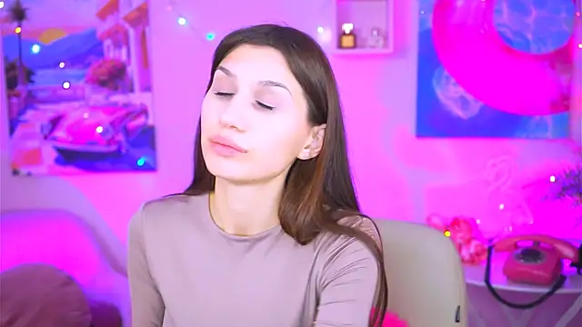 Snapshot of MollyPerry chatting on 01-07-25, 04:05 MollyPerry online show from 01-07-25, 04:05