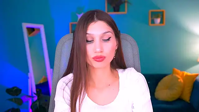 Snapshot of MollyPerry chatting on 02-14-25, 07:33 MollyPerry online show from 02-14-25, 07:33