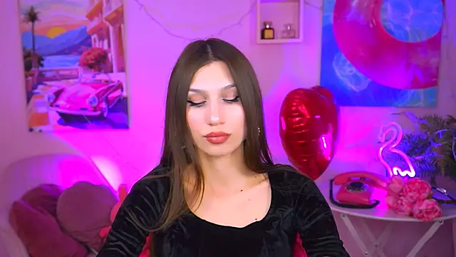 Snapshot of MollyPerry chatting on 02-19-25, 04:11 MollyPerry online show from 02-19-25, 04:11