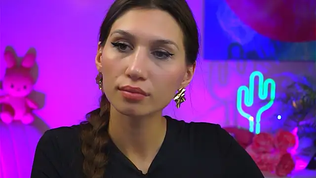 Snapshot of MollyPerry chatting on 02-27-25, 07:37 MollyPerry online show from 02-27-25, 07:37